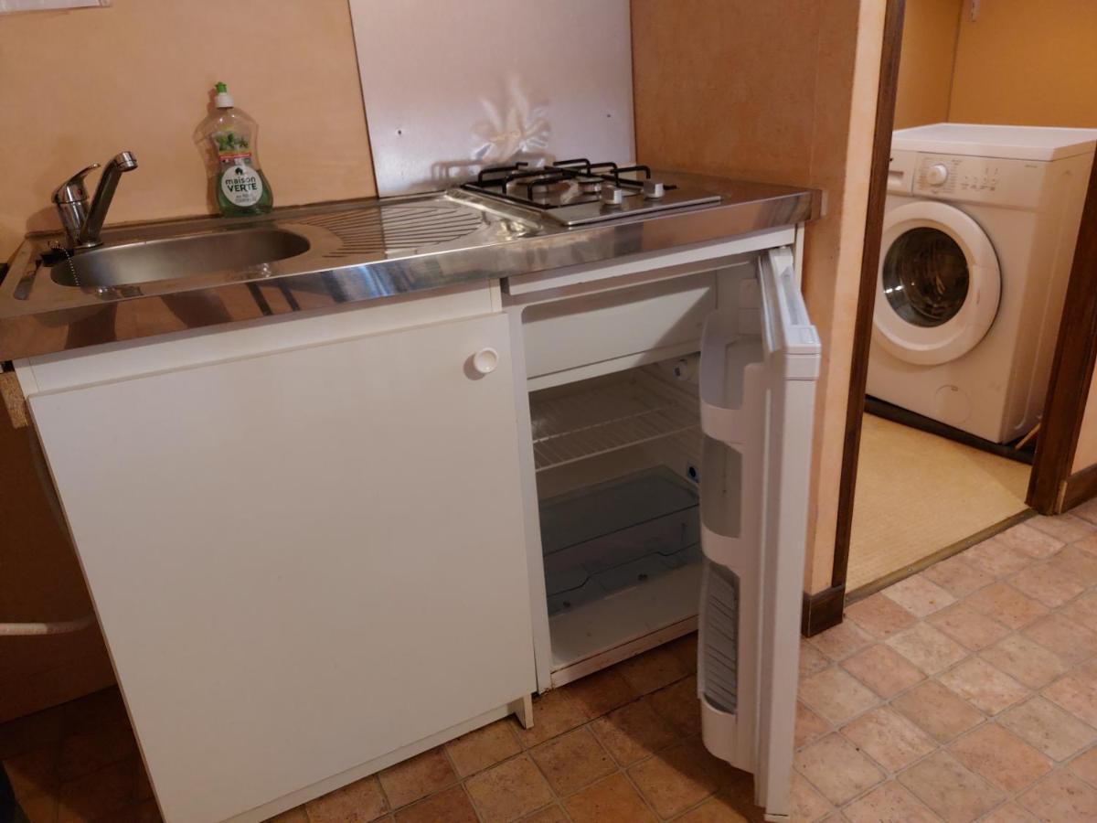 Chambre Familiale Treignac Экстерьер фото
