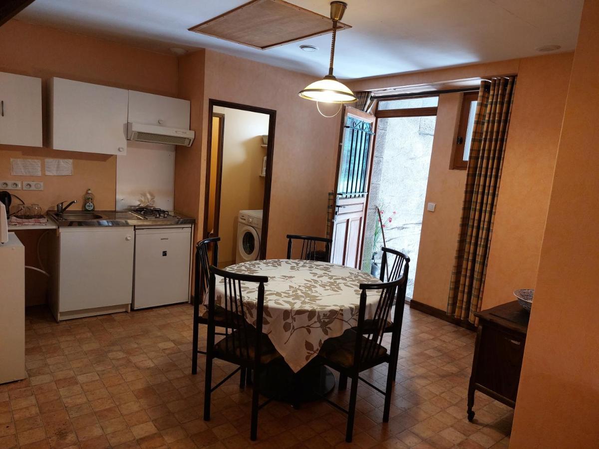 Chambre Familiale Treignac Экстерьер фото
